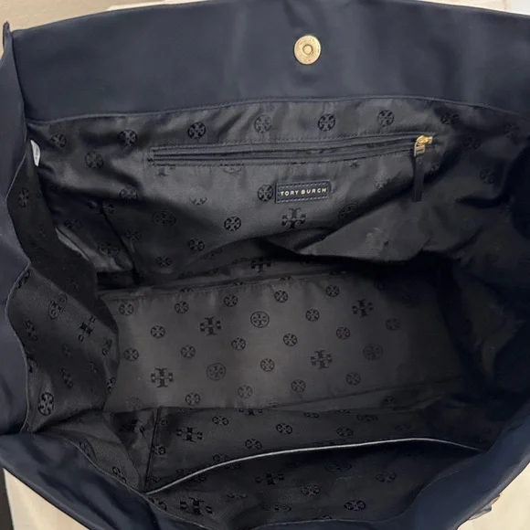 Tory Burch Black Tote Bag - Picture 7 of 13